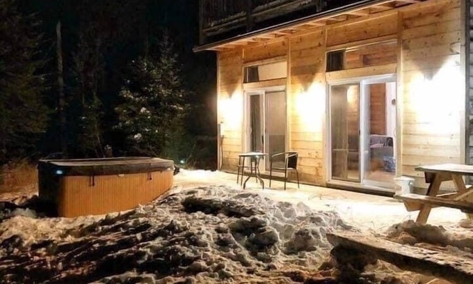 Harrington Ski Chalet | Domaine de la Rivière Perdue - Chalet 2 CITQ 268225