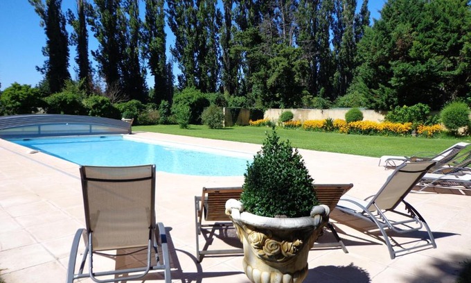 Cavaillon Apartment | Domaine Les Rivales
