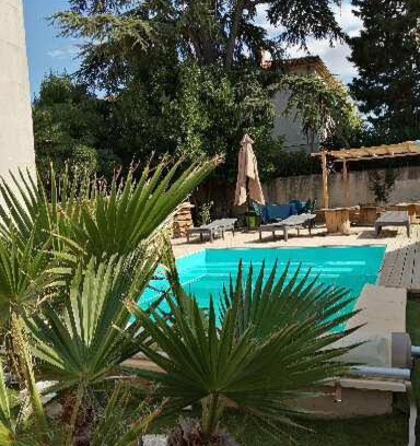 Le Pontet Bed & Breakfast | Domaine lolo et hakimi