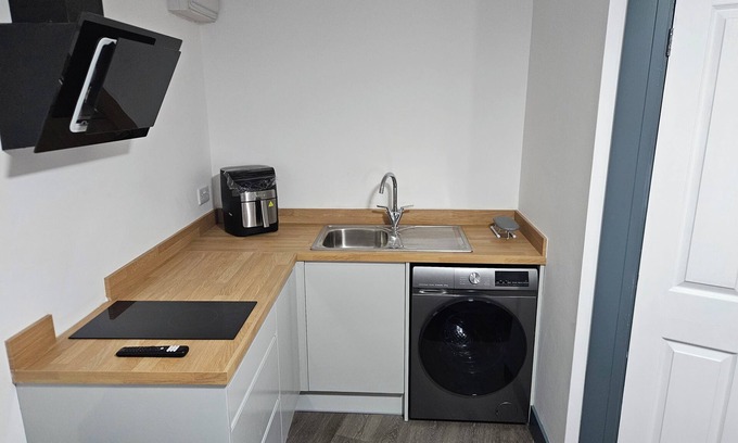 Attercliffe Hotel | Don Valley Apartments