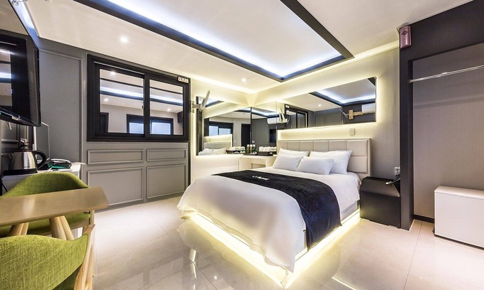 Donghae Hotel | Donghae UVE