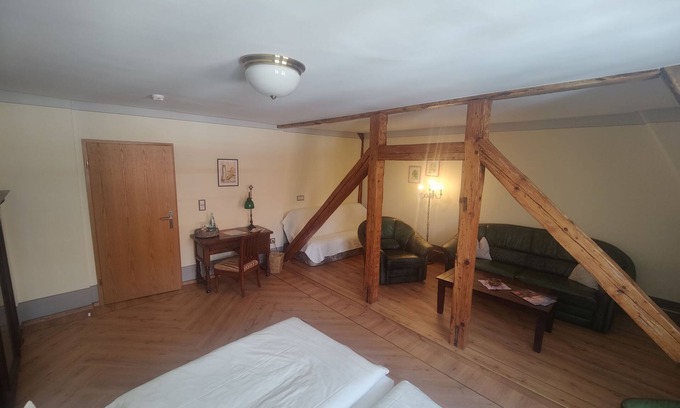 Altstadt House | Doppelzimmer 7 - Hotel Zum Klötzelmönch