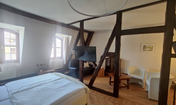 Altstadt House | Doppelzimmer 9 - Hotel Zum Klötzelmönch