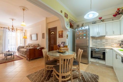 Corfu Town Apartment | Doris House by GuestCorfu