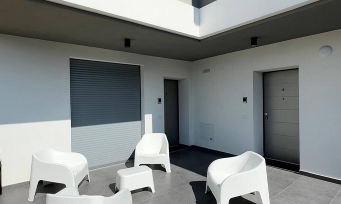 Fogliano House | Dormi-RE