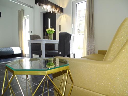 Siofok Aranypart Apartment | Dorothy 3