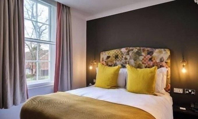 London Borough of Bromley Apartment | Double Or Twin Room Near Cockpit Chislehurst LON