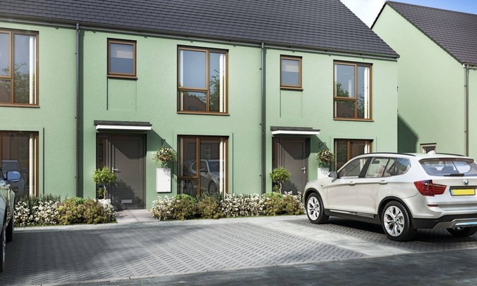 Telford House | Double Room, Full Kitchen, Smart TV, Shared Bathroom in 3-Bed Home