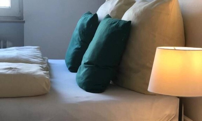 Freiburg im Breisgau Apartment | Double room no. 1 with shared bathroom