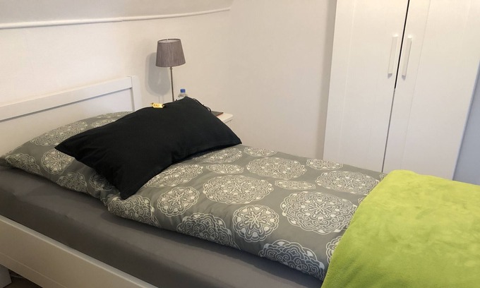 Stockum House | Double room-Private Bathroom-Doppel oder Dreibett