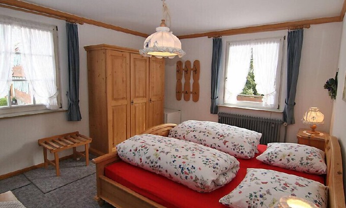 Loffingen Apartment | Double room snow cross with shower and toilet
