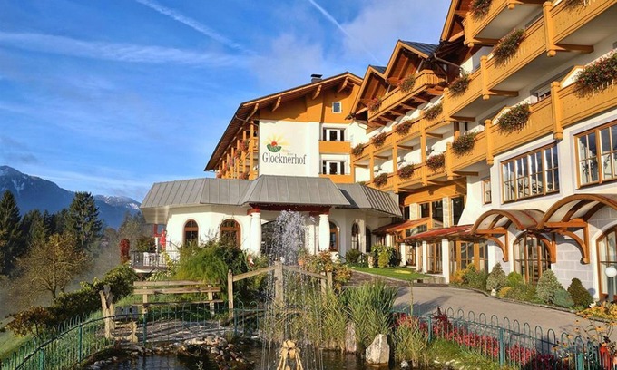 Emberg House | Double room superior for single use, guest house - Hotel Glocknerhof