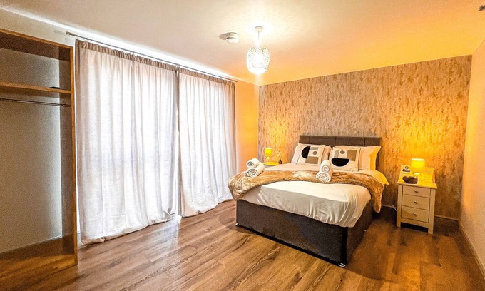Boston House | Double Room with Shared Bathroom