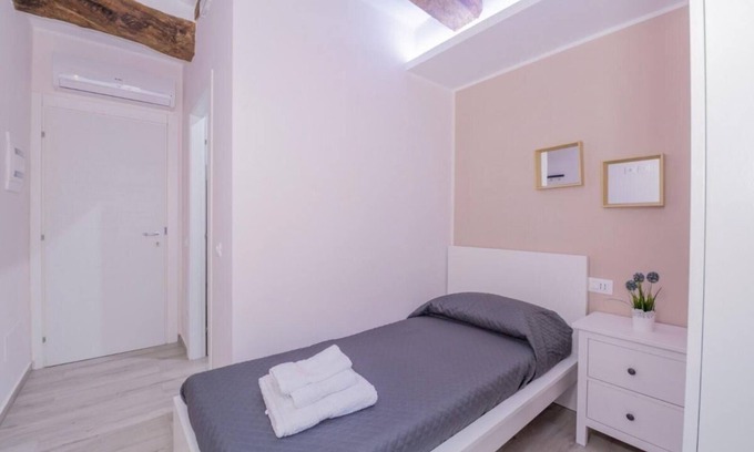 San Leonardo House | Double /Single rooms with private bathroom