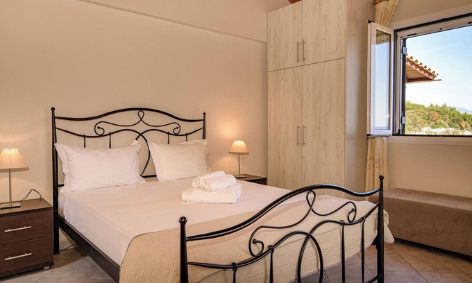 Skinaria Apartment | Double Studio with Sea View - Villa Mare Studios