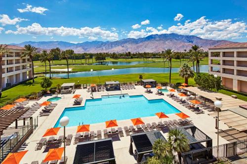 Palm Springs Resort | DoubleTree by Hilton Golf Resort Palm Springs
