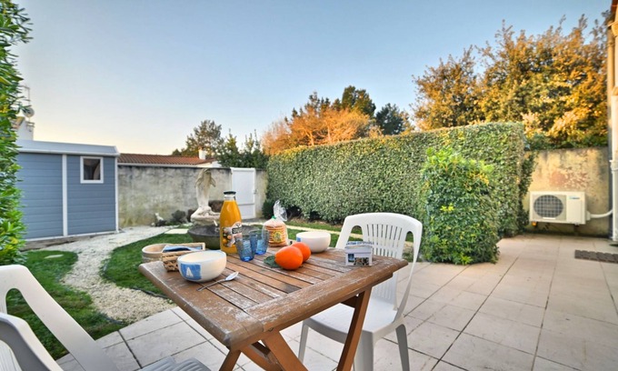 La Remigeasse House | Douce Alouette by Interhome