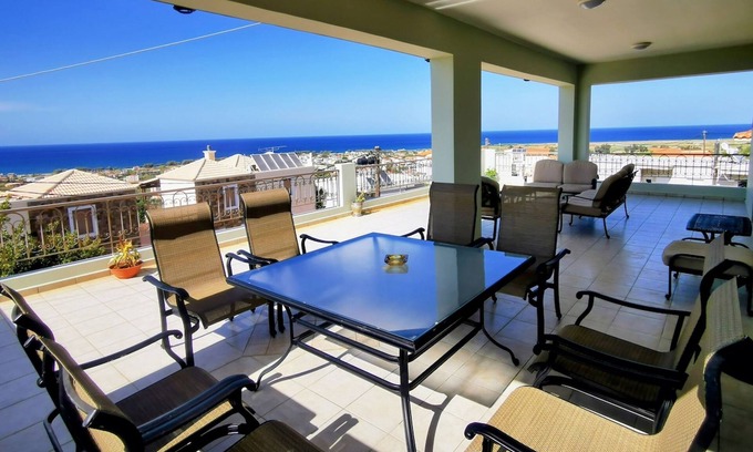 Dempla Apartment | Douranakis house · Seaview Apartment