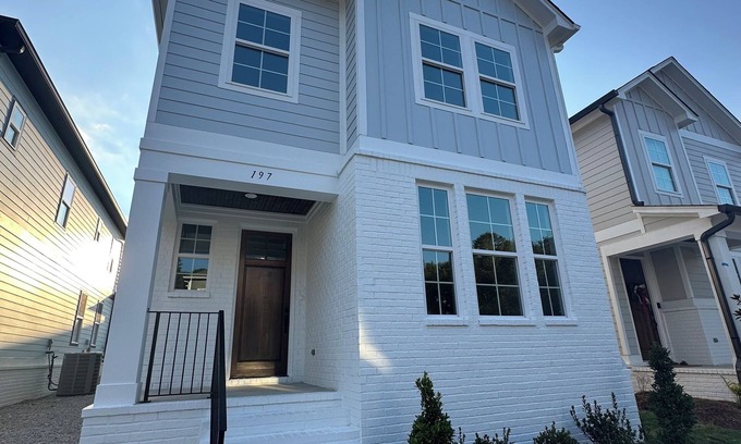 Oxford Condo | Downtime-Time to relax in this BRAND NEW Oxford Cottage off of Sisk Avenue!