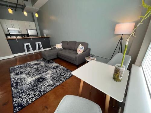 Roanoke Apartment | Downtown 1st Floor Apt Walk to Breweries Food