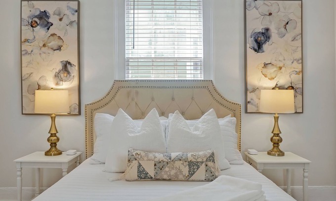 Wilmington Apartment | Downtown Bliss