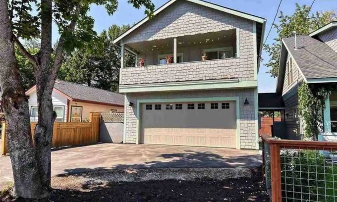 Sandpoint Apartment | Downtown Charmer - Spacious 1 Bed 1 Bath - Adventure Basecamp