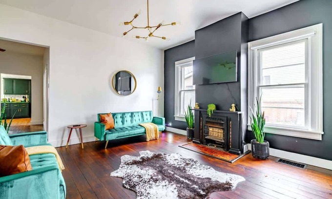 Chillicothe House | Downtown Chillicothe | Walk to Historic District | Free Parking | 5,800+ Reviews