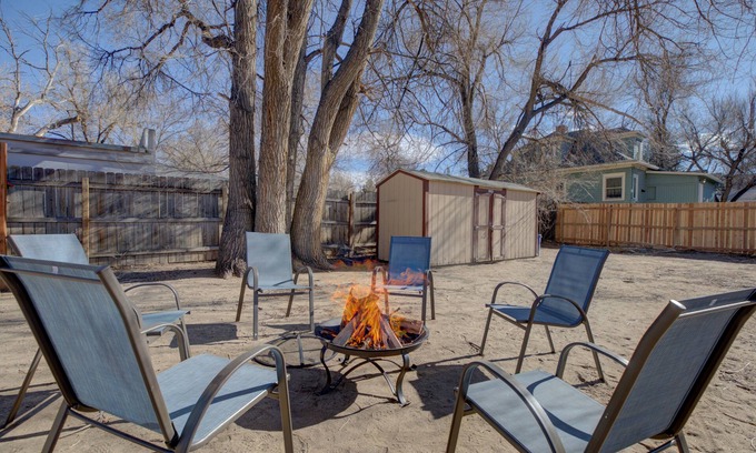 Central Colorado Springs Apartment | Downtown CO Springs 2bdrm Apartment w/Firepit & Privacy Fence
