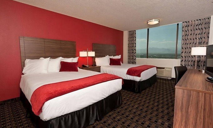 Downtown Las Vegas House | Downtown Escape! 4 Great Units, Casino, FREE Parking, Nightly Entertainment!
