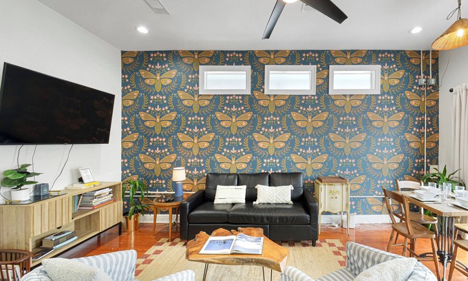 Seventh Ward House | Downtown Gem Blocks to the Quarter, 9 Beds, 3.5 baths and TVs in 2 bedrooms