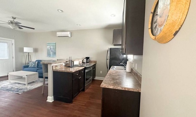 MLK University House | Downtown Home Away from Home 2