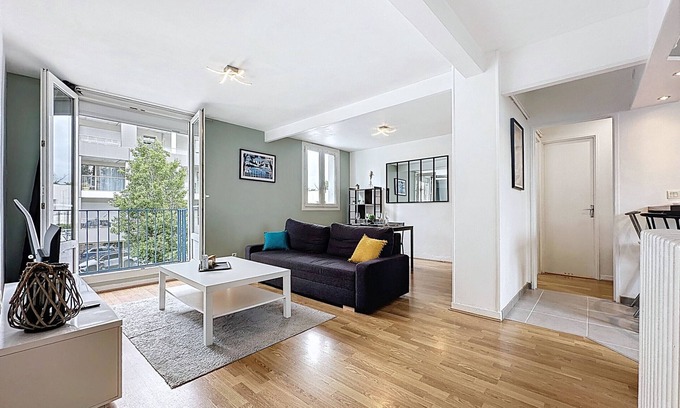 Downtown Apartment | Downtown, lovely 4-person apartment. *Ty Kreizh*