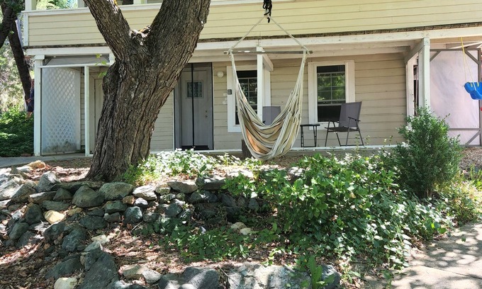 Nevada City House | Downtown Nevada City Private Studio