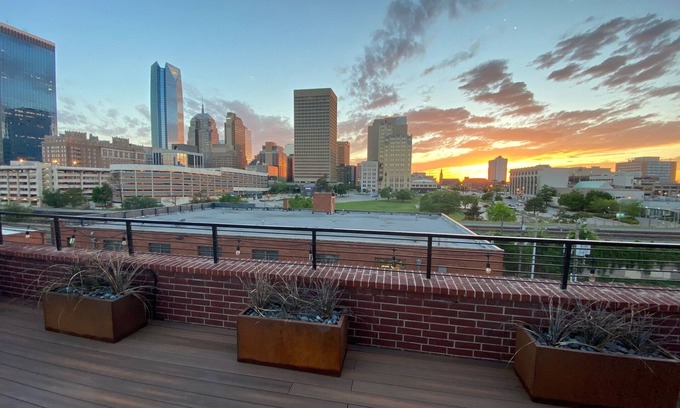 Downtown Oklahoma City House | Downtown Patio Views