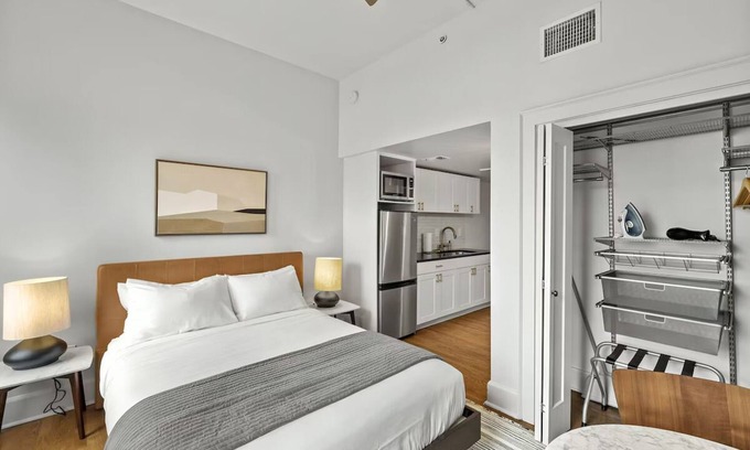 Downtown San Antonio Apartment | Downtown San Antonio Gem – Near Top Sights, River Walk & Local Cuisine | 3 Units