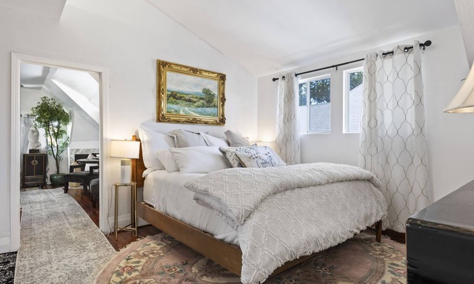 San Jose House | Downtown SJ The Hensley House