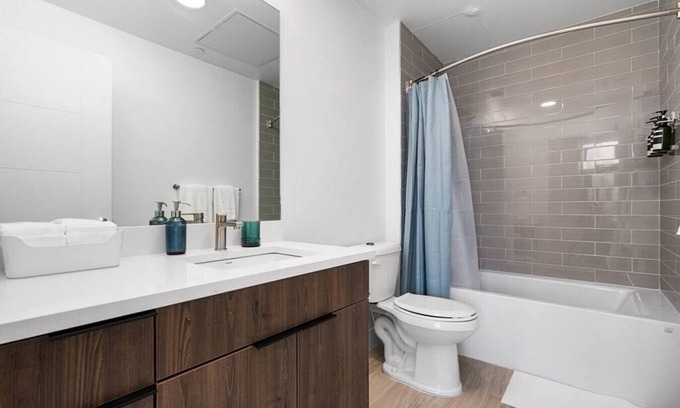 Rio Grande Apartment | Downtown SLC Luxury 1BD/1BA- Pool/HotTub 24hrGym