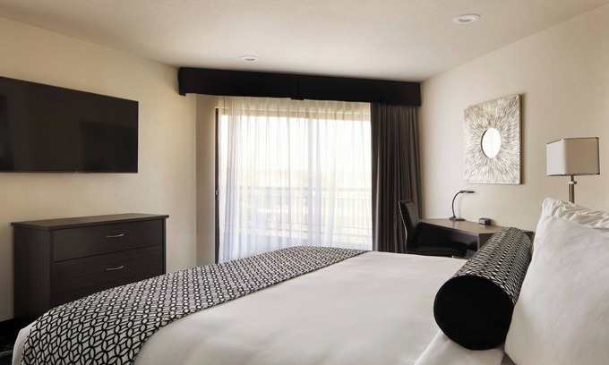 Riverside House | Downtown Spokane Escape | Near Riverfront Park & Spokane Arena | Outdoor Pool