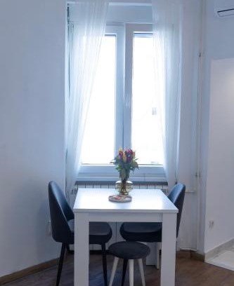 Savamala Apartment | DOWNTOWN STUDIO AP