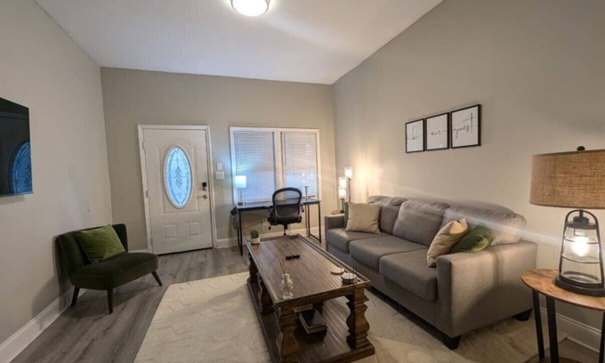 Indianapolis House | Downtown Travel Worker Getaway!