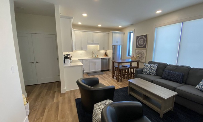 Traverse City Condo | Downtown Traverse City -perfect location - Walking distance to everything!