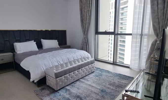 Bur Dubai Apartment | Downtown Views 1