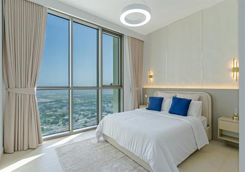 Bur Dubai Apartment | Downtown Views 4702