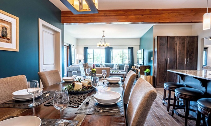 Revelstoke Apartment | Downunder Mountain Retreat