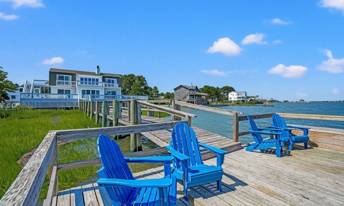 Chincoteague House | Dragonfly Point - Waterfront home w boat dock & deck!
