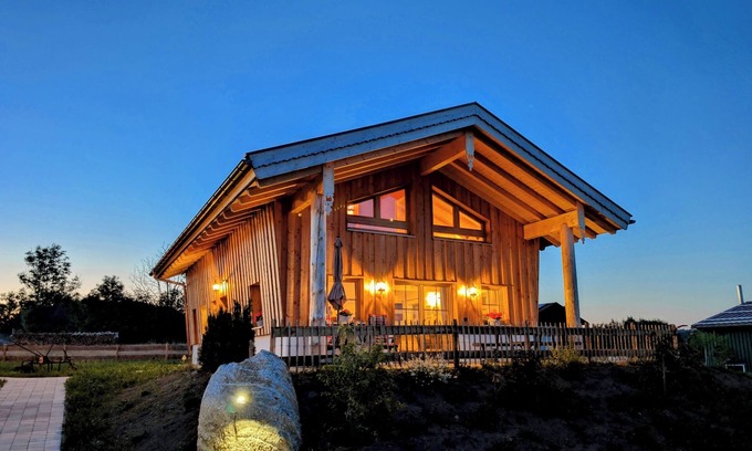 Mauth Ski Chalet | ⭐️⭐️⭐️⭐️⭐️ Dream Chalet Pfingstrose in the Bavarian Forest with wood-burning stove and sauna