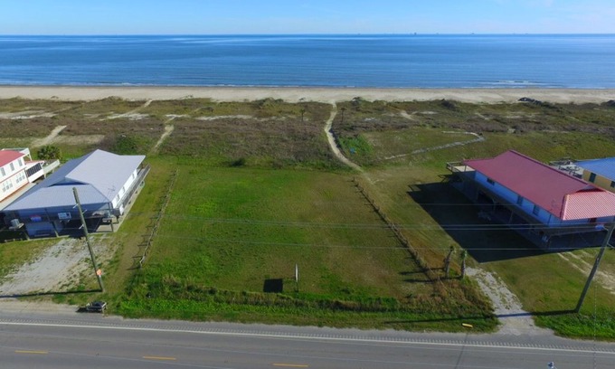 Grand Isle House | Dream Come True is a beautiful Beachfront Camp in Grand Isle w/ wifi