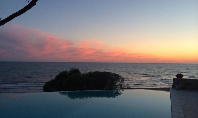 Lavinio Lido di Enea Villa | Dream location- Modern villa with pool by the sea, just a stone's throw from Rome.