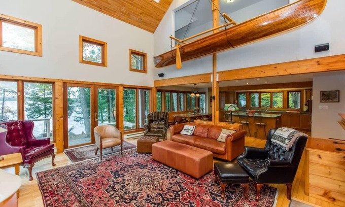Bala House | Dream Weaver privacy & stunning long lake views!
