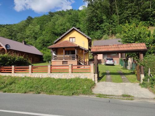 Okletac House | Drinski raj
